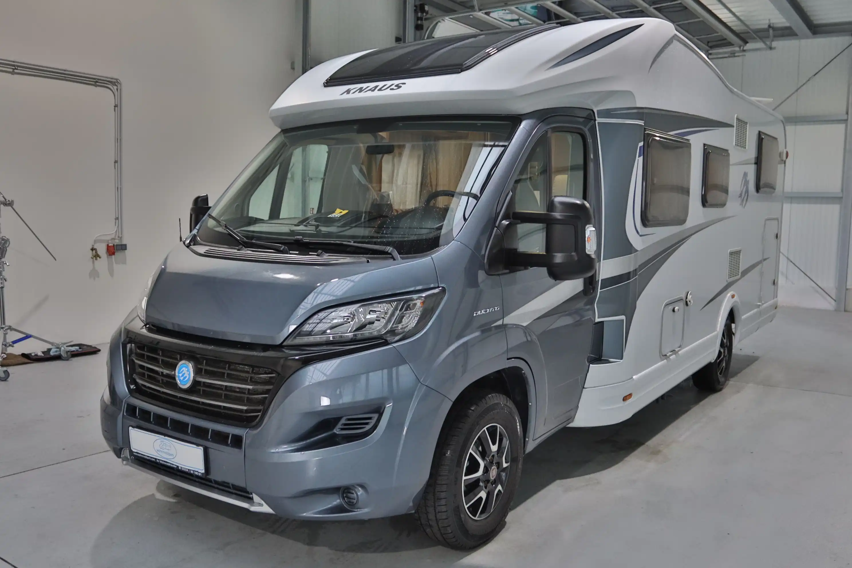 KNAUS SKY Wave 700 MEG